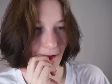 kisskiss_mourmeow from Chaturbate