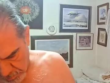 kkevinp2025 from Chaturbate