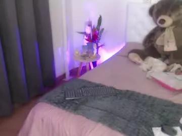 Kylie444 from Chaturbate