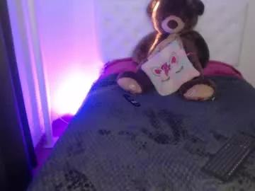 Kylie444 from Chaturbate