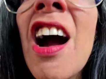 lailacastillomilf from Chaturbate