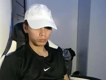 lalakinghugecock_2 from Chaturbate
