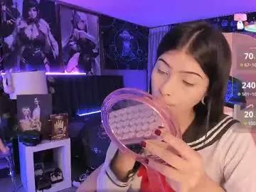 lanakyutt from Chaturbate