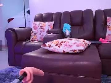 lara_giraldo from Chaturbate