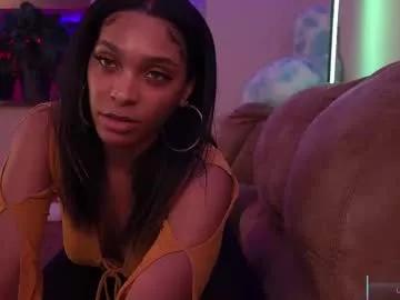 lavahmoon from Chaturbate