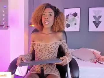 leslie_kourtrey from Chaturbate