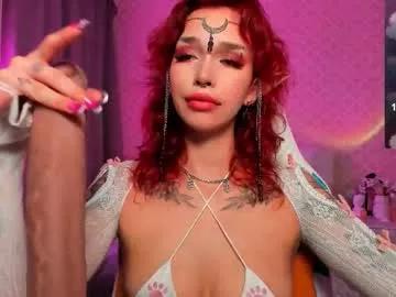 leylanoir from Chaturbate