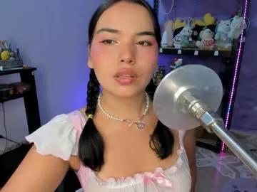 Lilly_kinky from Chaturbate