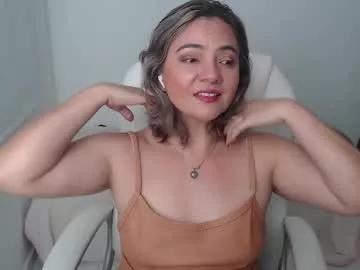 lilly_milf from Chaturbate