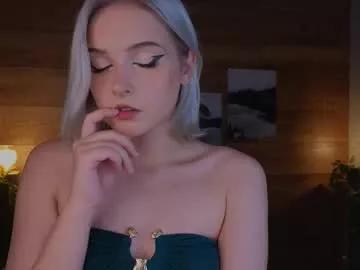 lilywings from Chaturbate