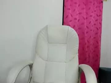 liss_glow from Chaturbate