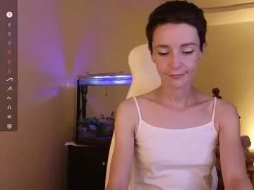 litllle_alis_a from Chaturbate
