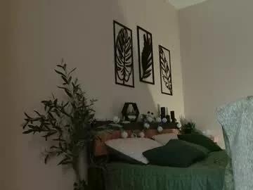 little_pearl_ from Chaturbate