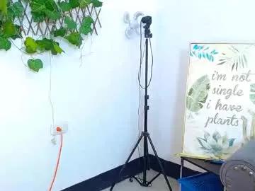 littlesophia_ from Chaturbate