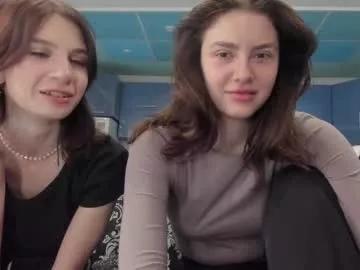 lizzi_muur from Chaturbate