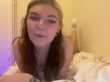 lizzyylovesick from Chaturbate