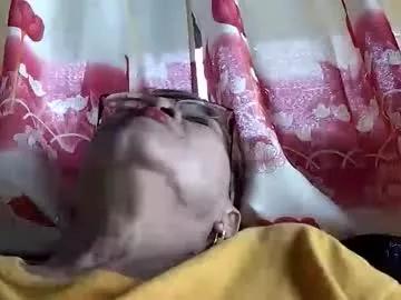 lolamommie from Chaturbate