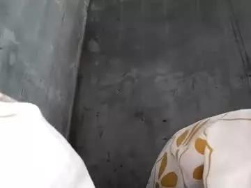 lolamommie from Chaturbate