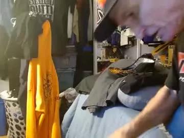 lookwhaticand0 from Chaturbate