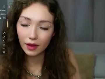Loriamarzinske from Chaturbate