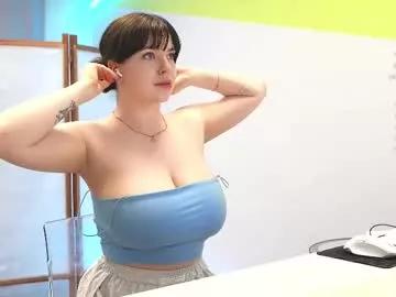 lovlybambi from Chaturbate