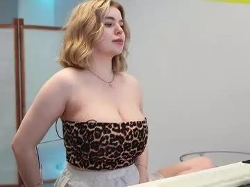 lovlybambi from Chaturbate