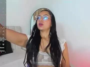 lunnasweet1 from Chaturbate