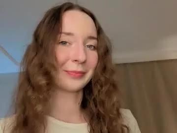 lynnedobson from Chaturbate