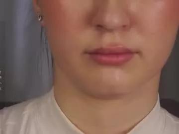 lynngroves from Chaturbate