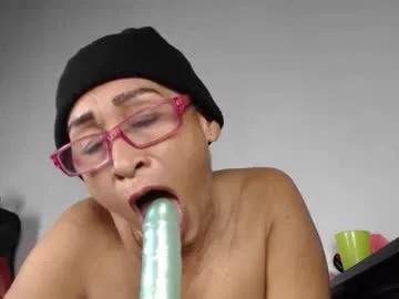 maggi_thomson from Chaturbate