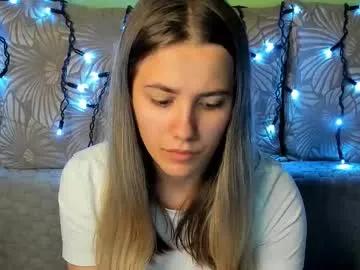 Maggiecake from Chaturbate