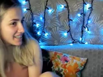Maggiecake from Chaturbate