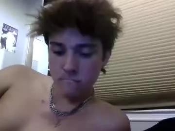mammothboii2 from Chaturbate