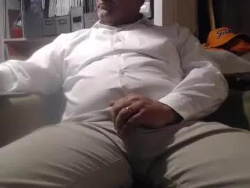 marrieddad19751975 from Chaturbate