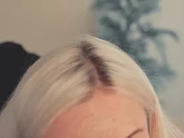 mia_milagros from Chaturbate is Freechat