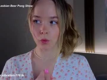 milly_shy from Chaturbate