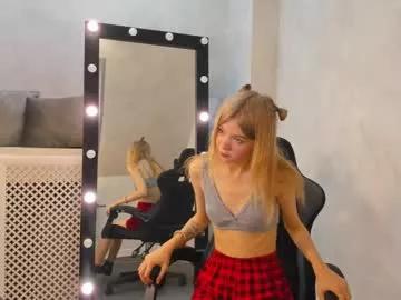 minnie_collins from Chaturbate