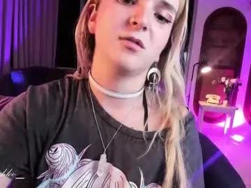 misschloe__ from Chaturbate