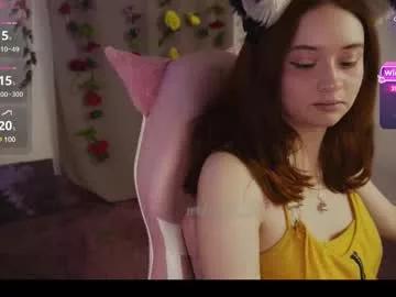 mollysb_05 from Chaturbate