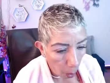 momdevora from Chaturbate