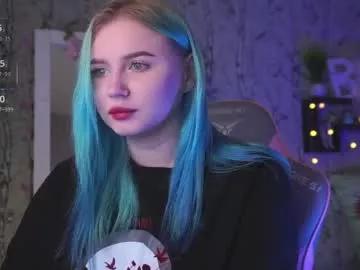 moon_valkyriie from Chaturbate