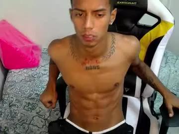 nando_col from Chaturbate