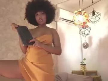 natalia_curlyx from Chaturbate