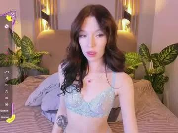 nikkimiltons from Chaturbate