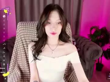 nikkimiltons from Chaturbate
