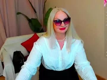 nina_deville from Chaturbate