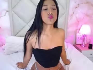 ninabravura from Chaturbate