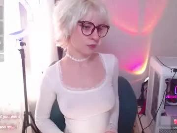 Obedientt_ from Chaturbate
