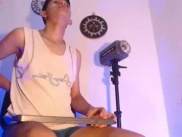 officialdominic from Chaturbate