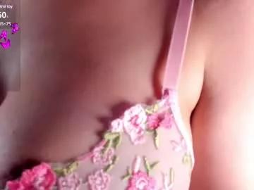 paiigepeach from Chaturbate